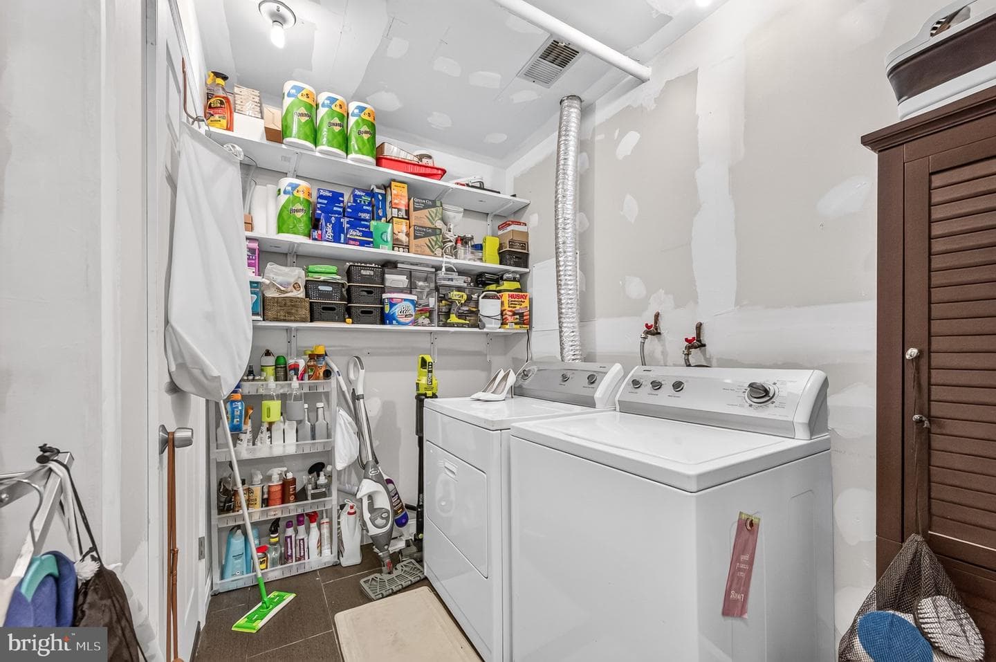 8618 Dellway Lane photo 32