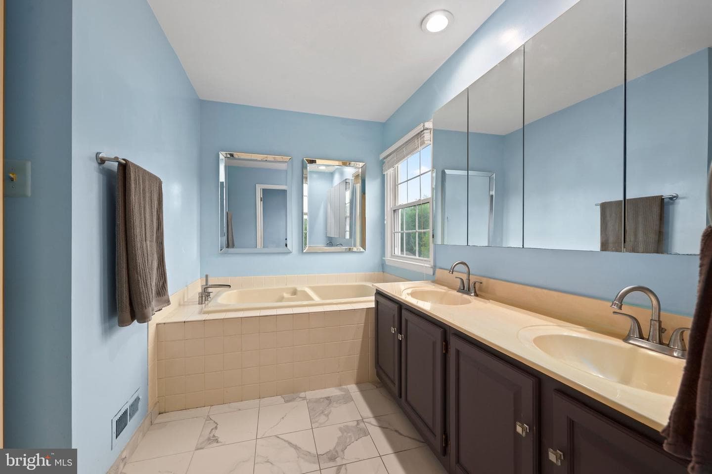 4408 Galesbury Lane photo 25