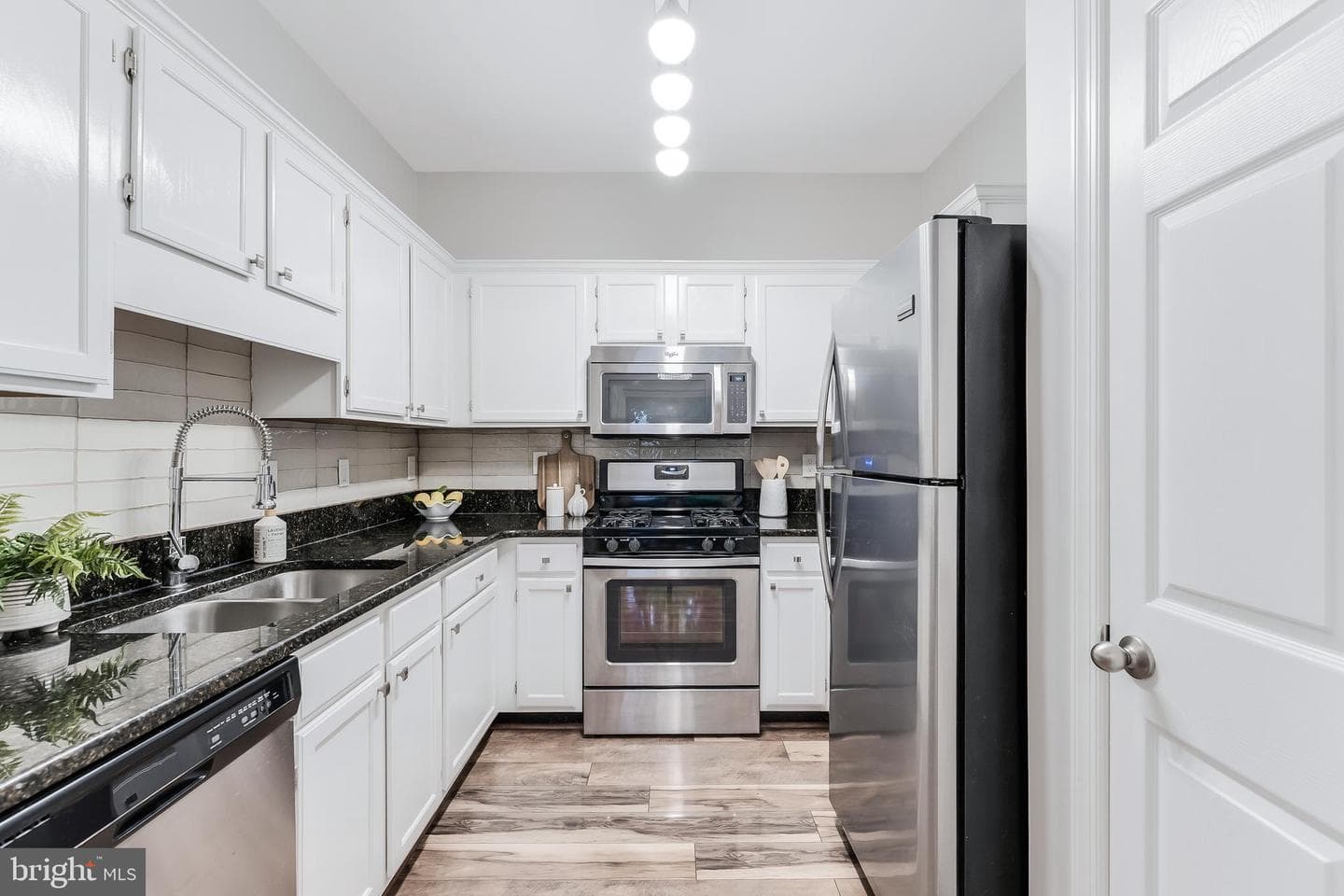 1720 Lake Shore Crest Drive #16 photo 10