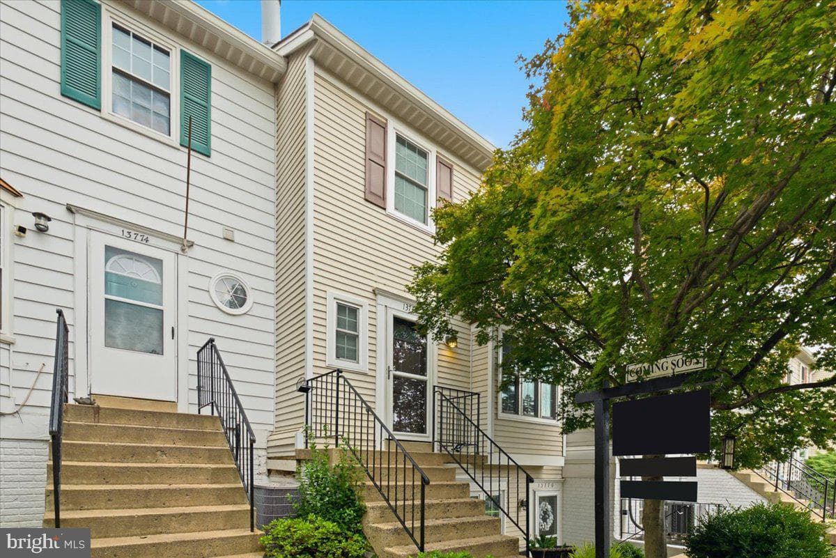 13772 Flowing Brook Court #32g, Chantilly