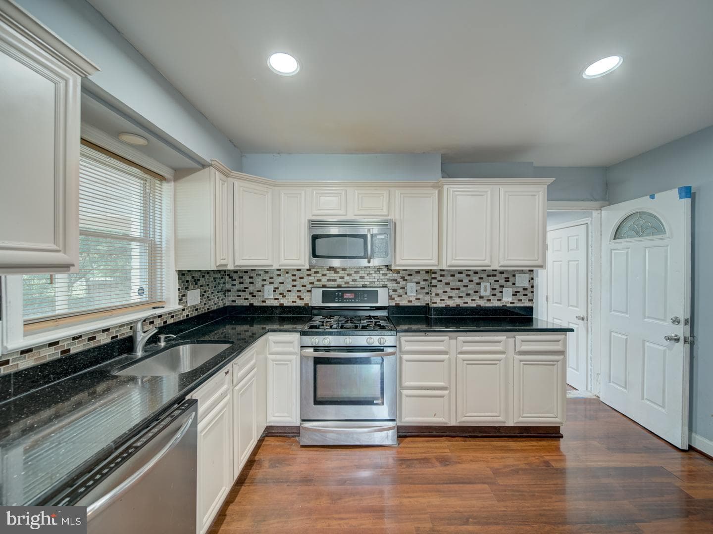 2508 Fleming Street photo 30