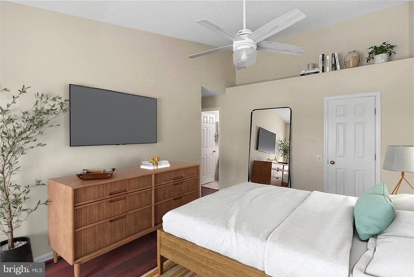 8209 Crossbrook Court #202 photo 16