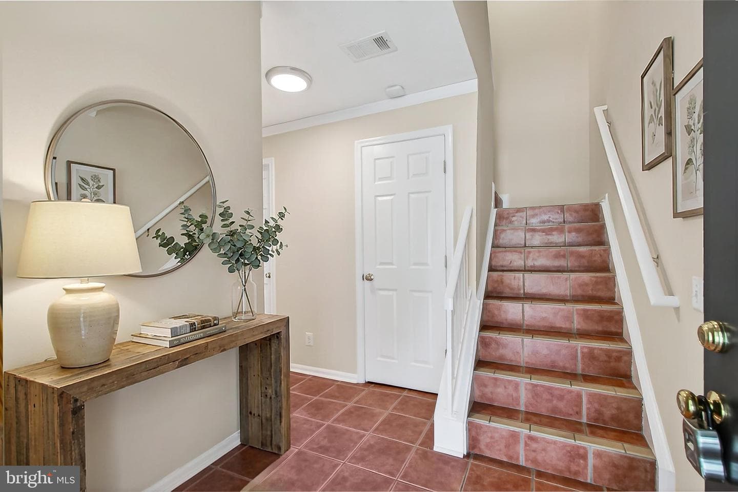 8209 Crossbrook Court #202 photo 2