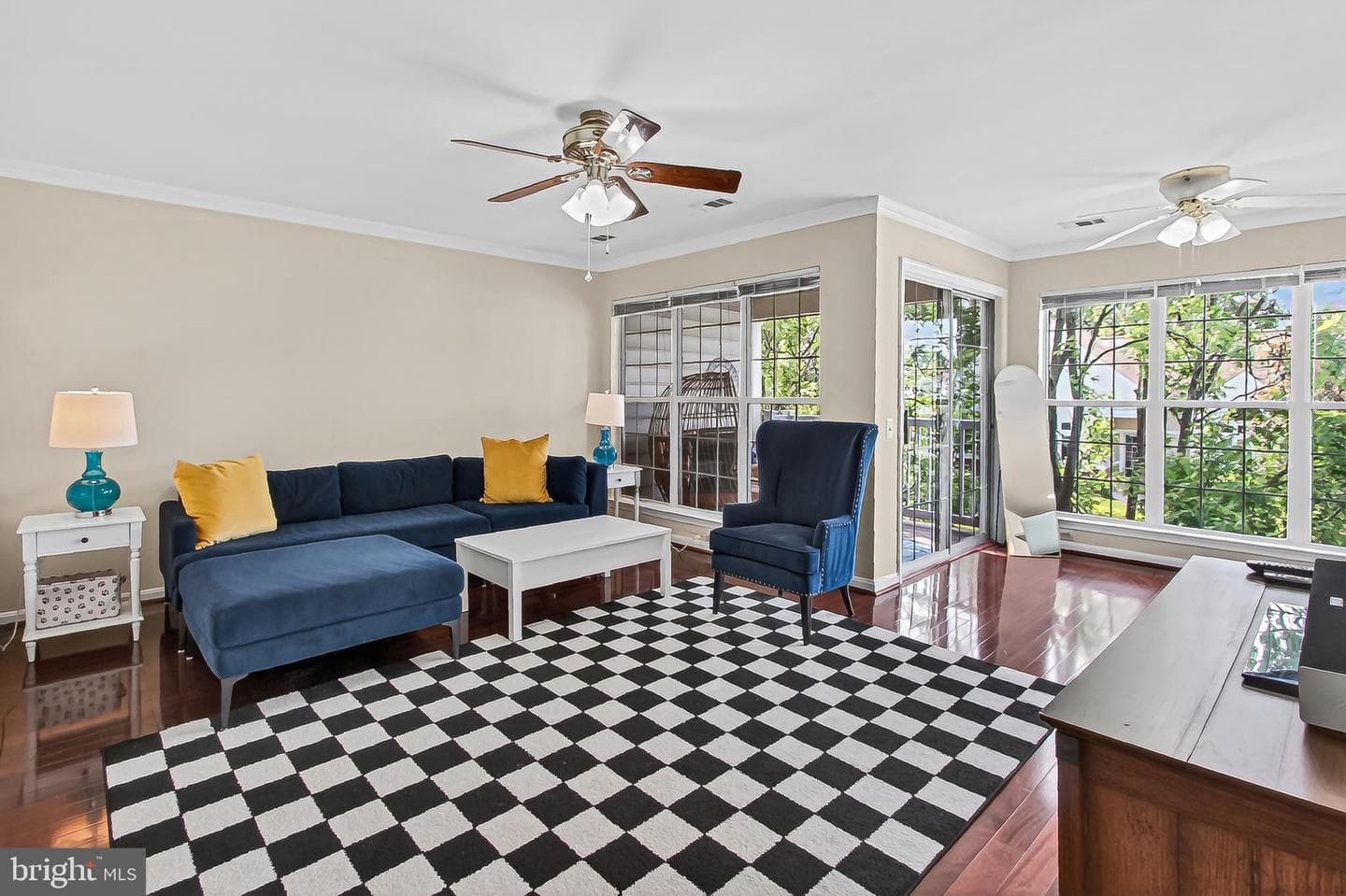 8209 Crossbrook Court #202 photo 3