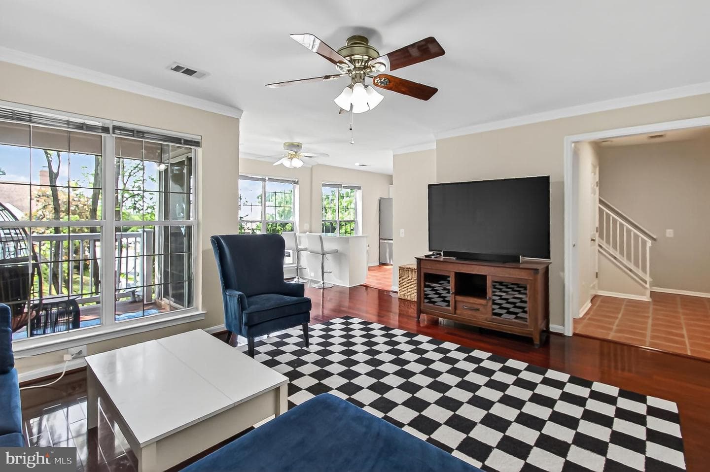 8209 Crossbrook Court #202 photo 4