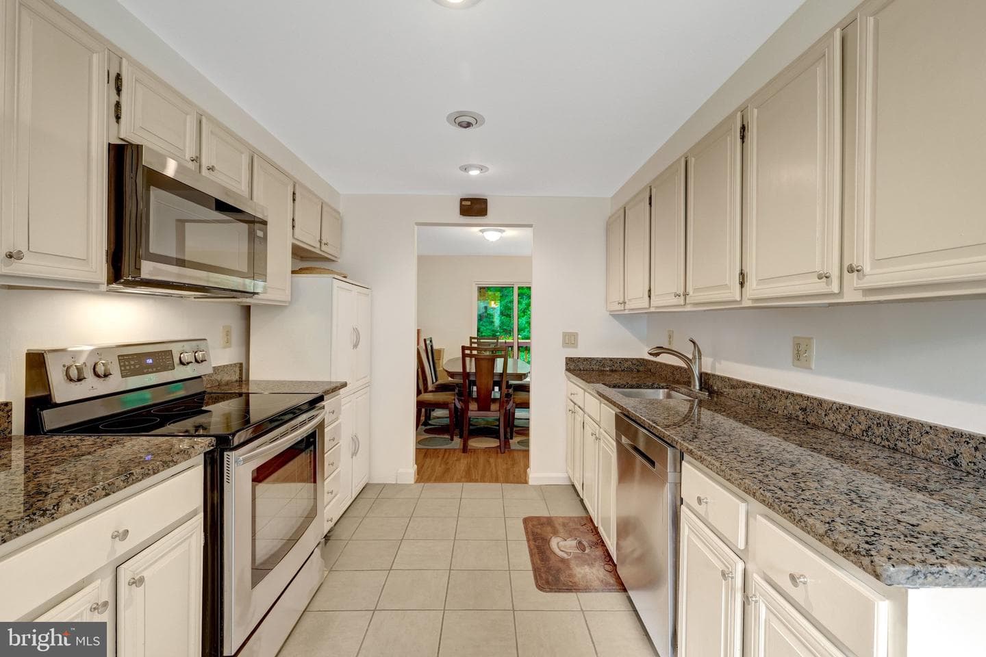 2231 Wheelwright Court photo 10