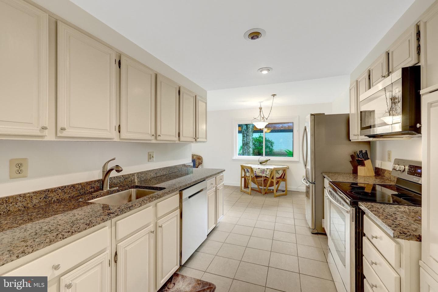 2231 Wheelwright Court photo 9