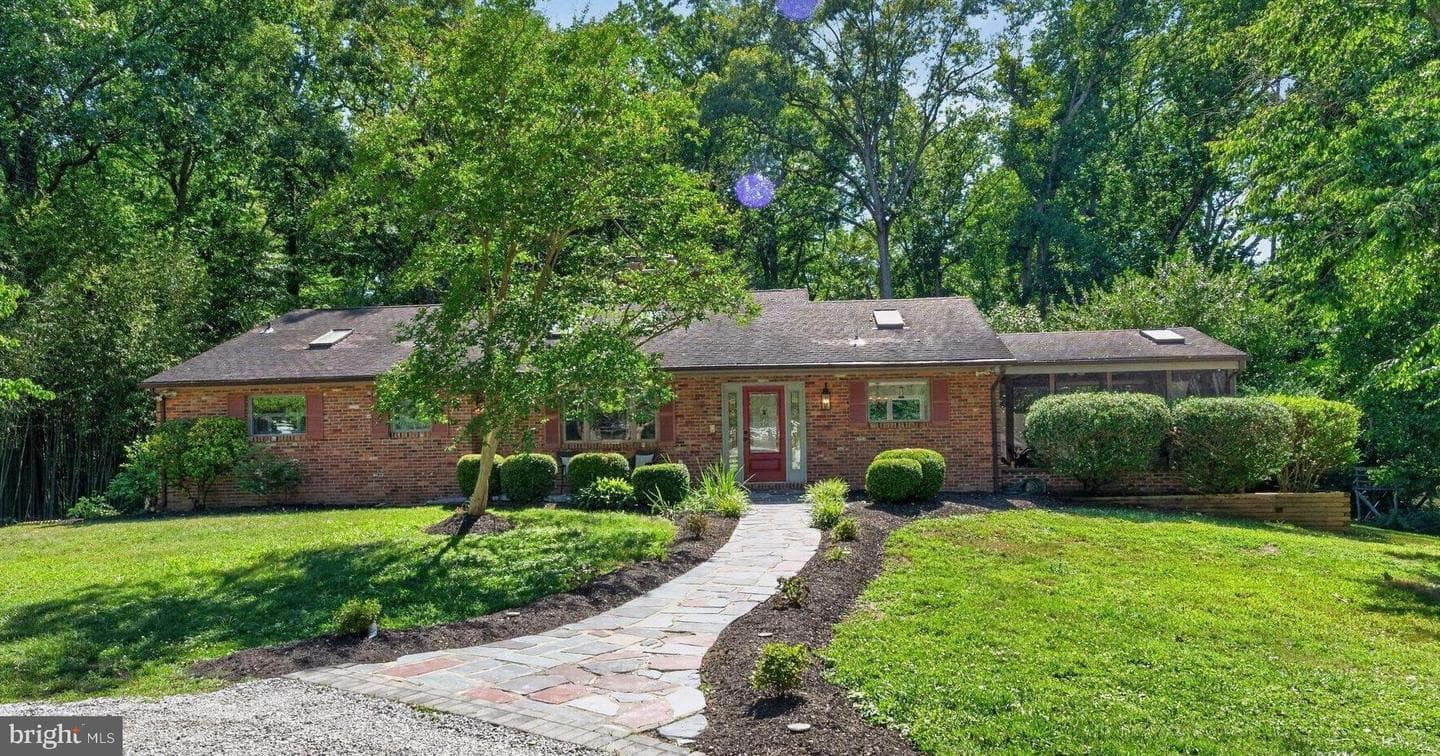 10800 Park Road, Lorton