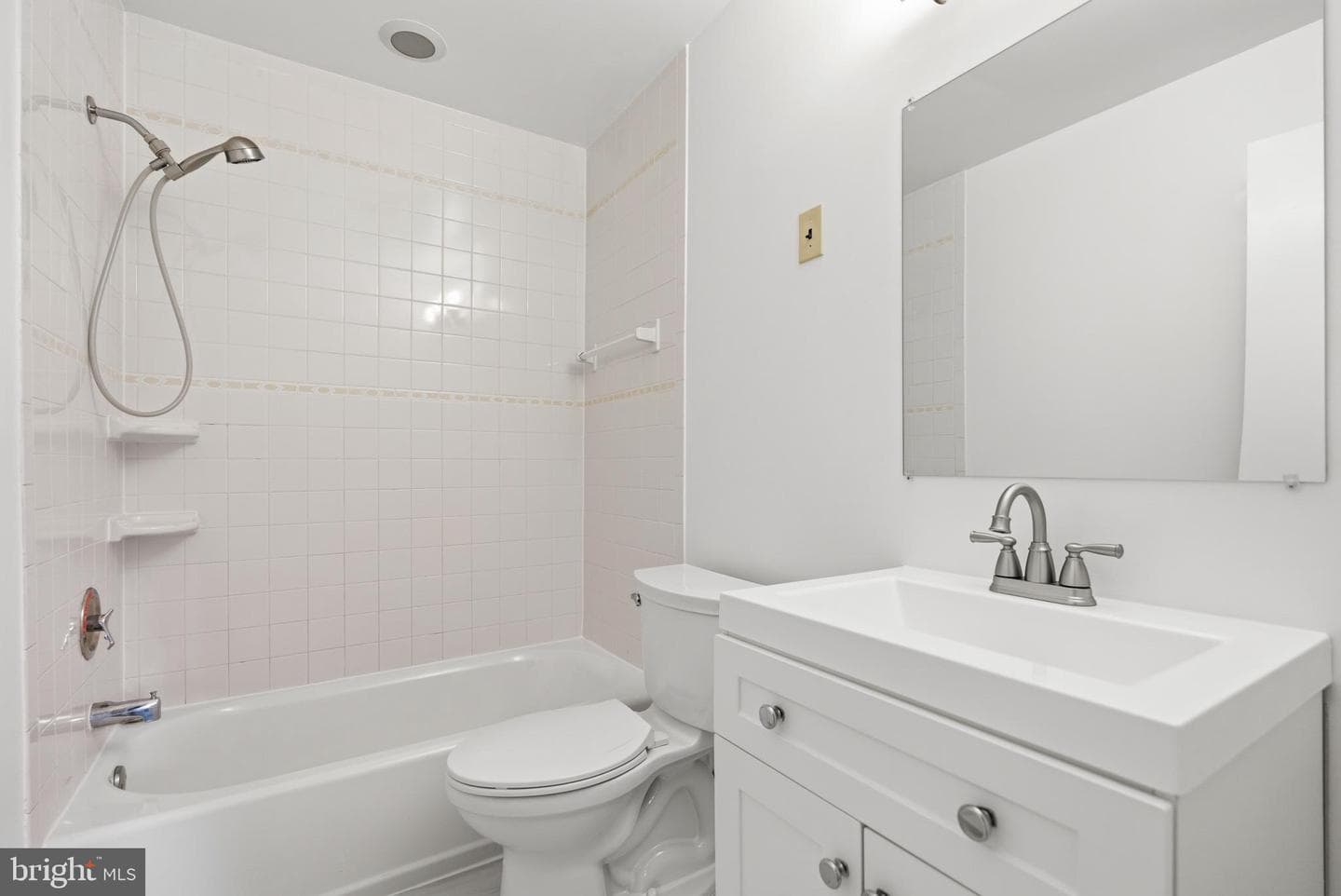 8719 Gateshead Road photo 25