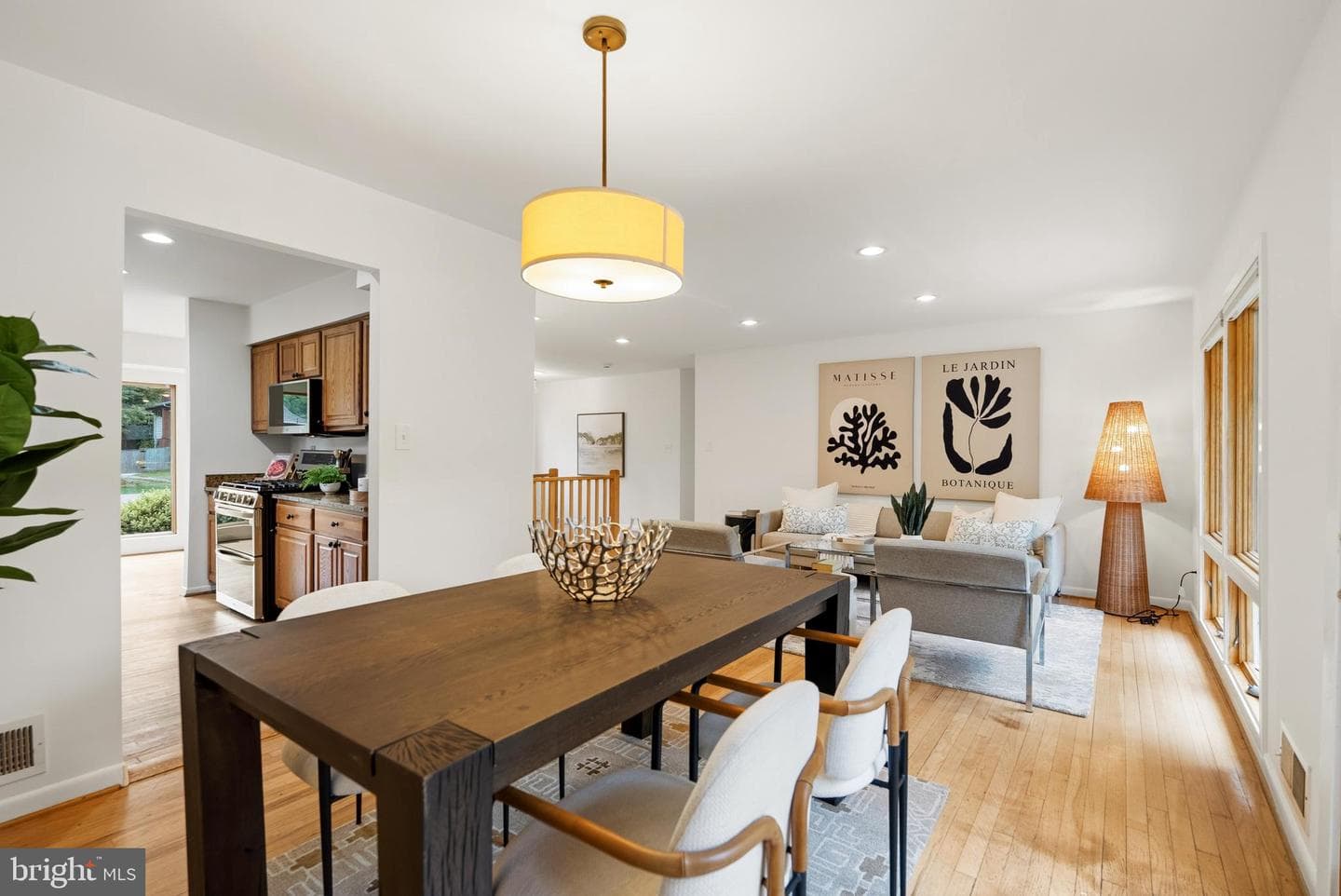 8719 Gateshead Road photo 4