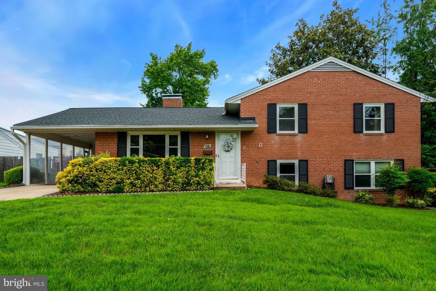 6014 Hibbling Avenue, Springfield
