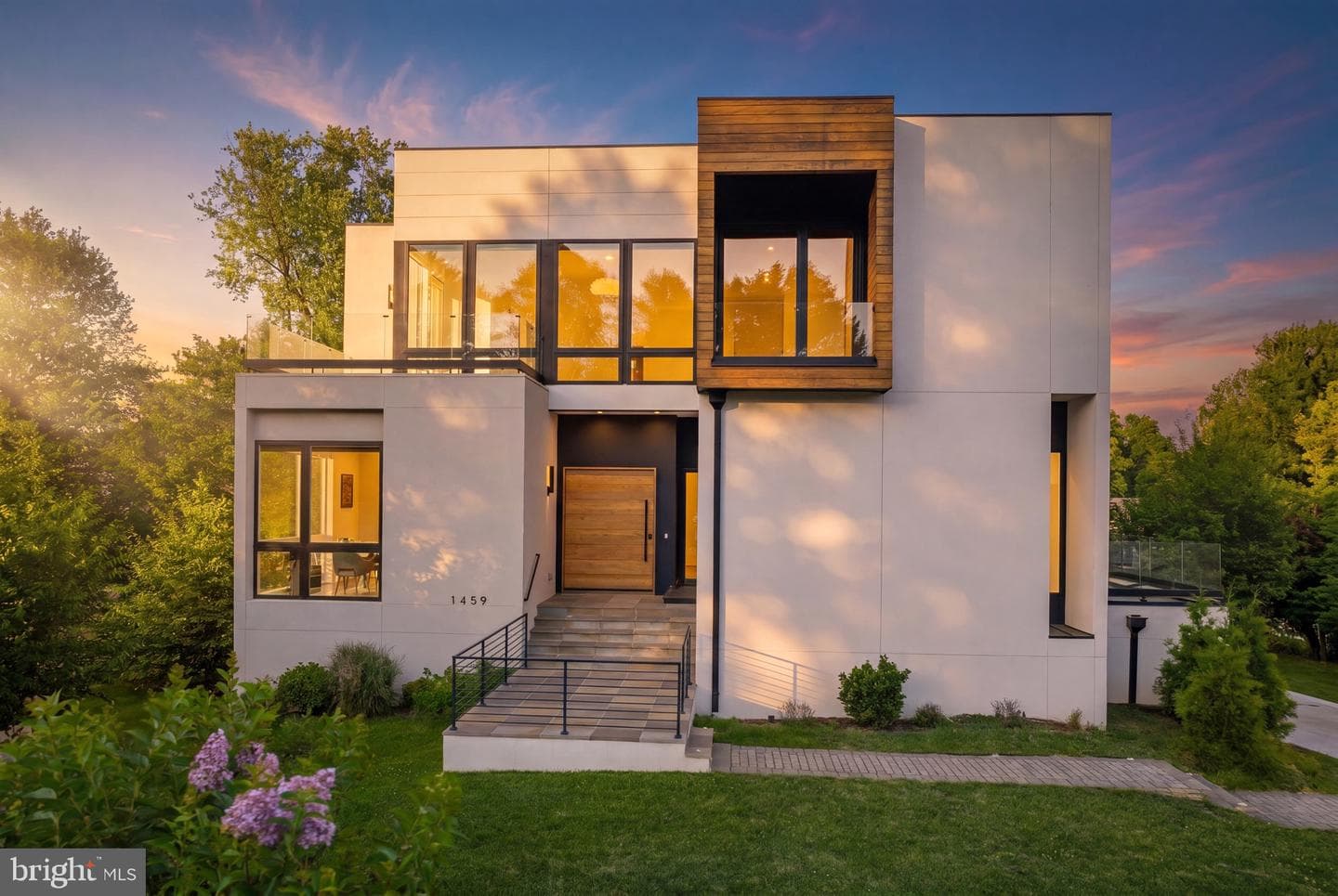 1459 Dewberry Court, Mclean