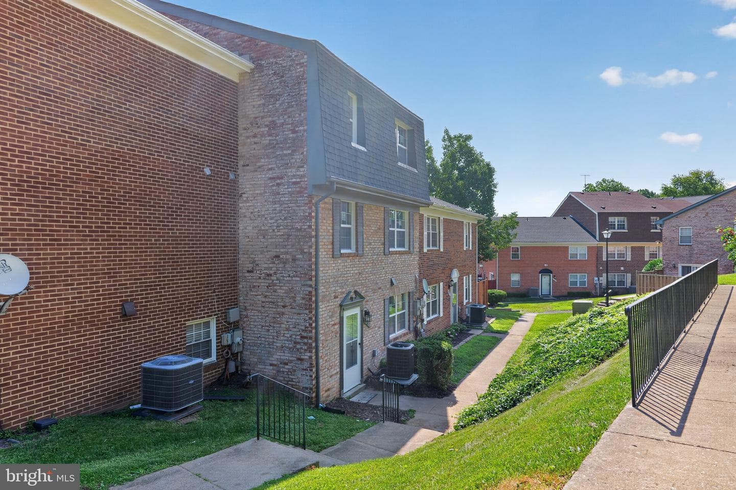 9836 Hagel Circle photo 33