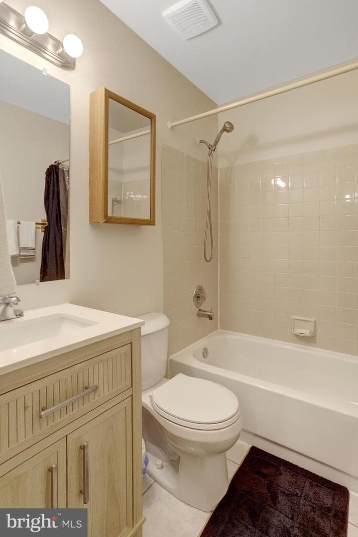 6167 Castletown Way photo 24