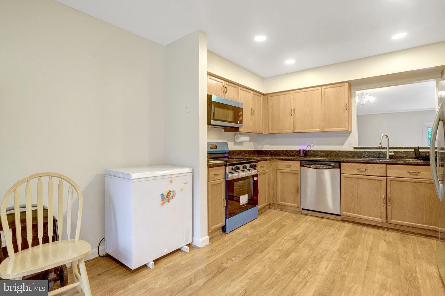 6167 Castletown Way photo 4