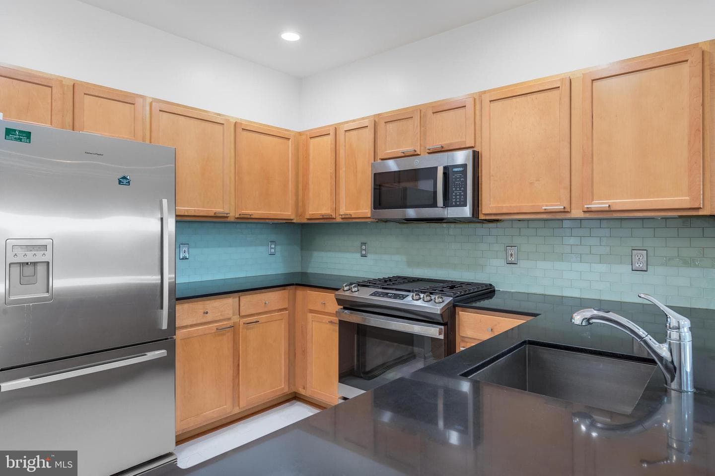 12000 Market Street #235 photo 8