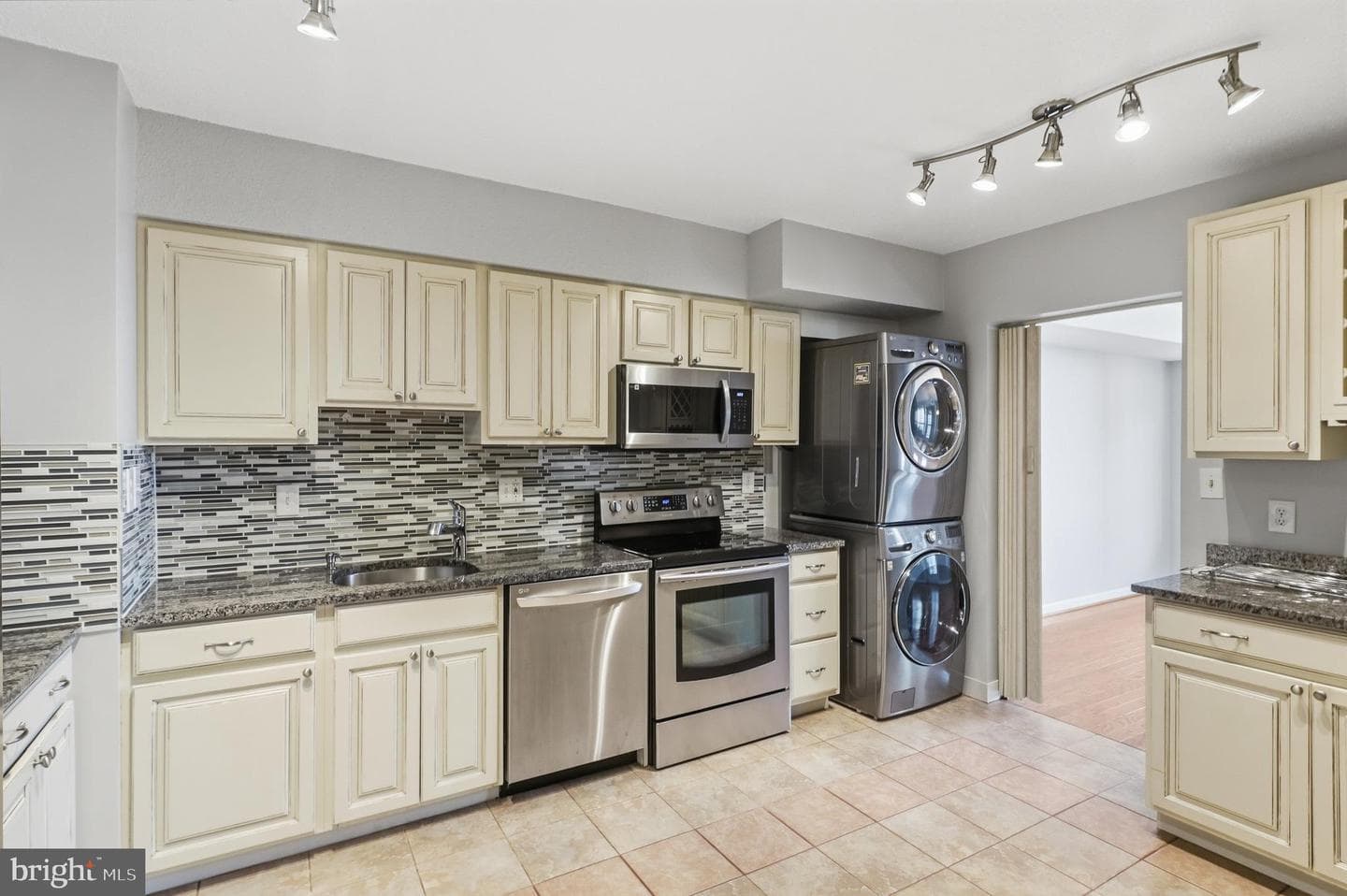 3709 S George Mason Drive #1305 E photo 17
