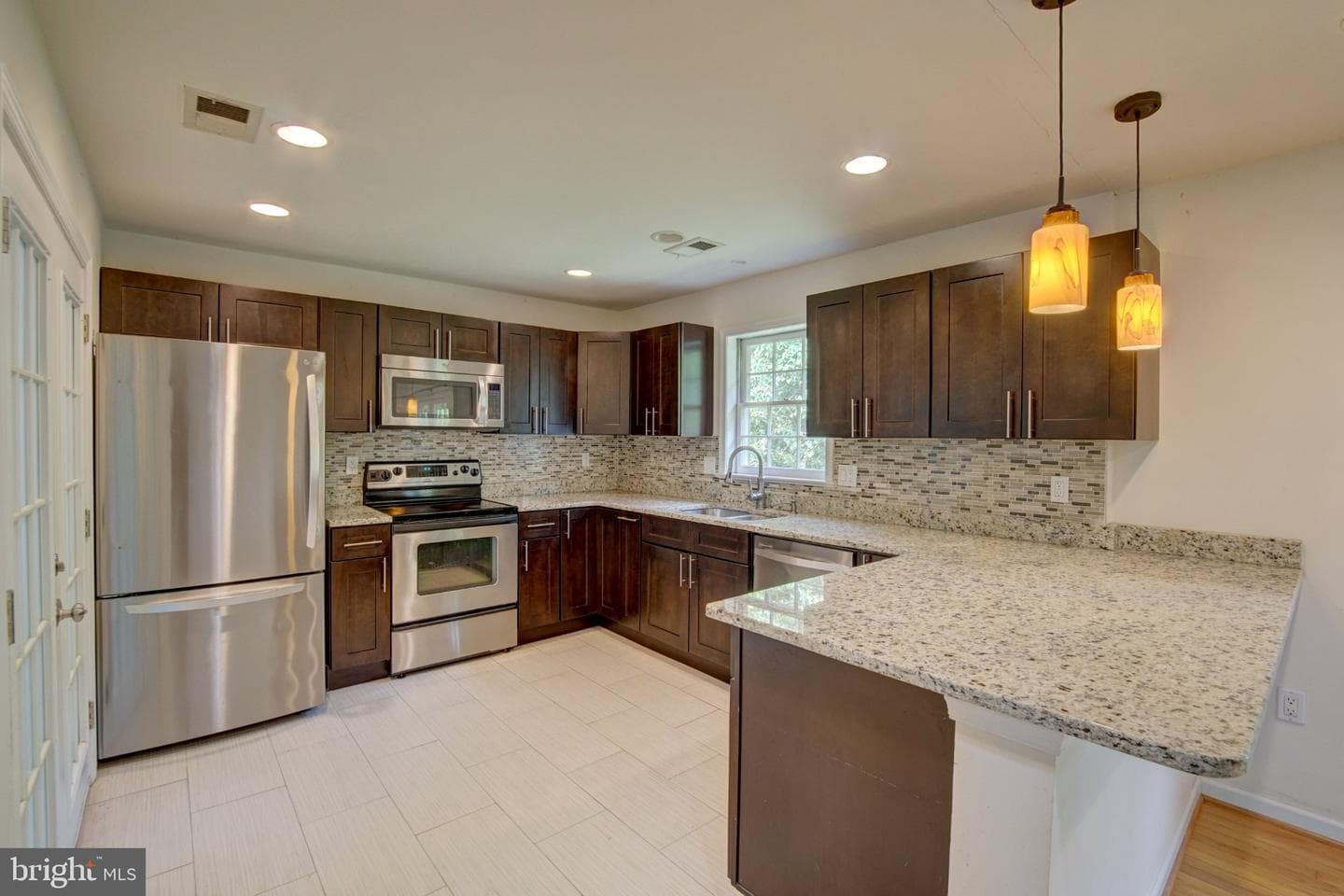 900 Walker Road photo 11