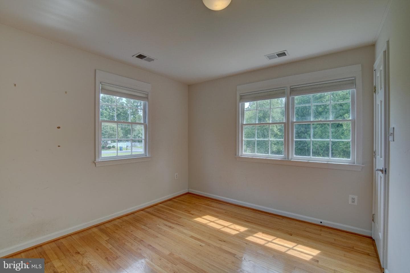 900 Walker Road photo 20