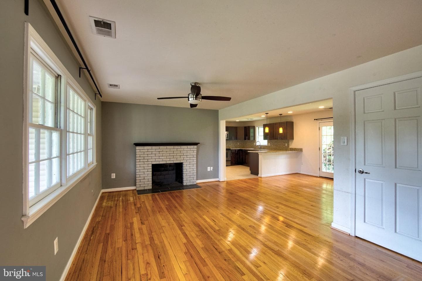 900 Walker Road photo 5