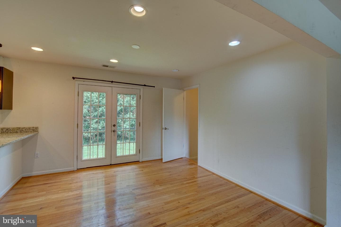 900 Walker Road photo 7