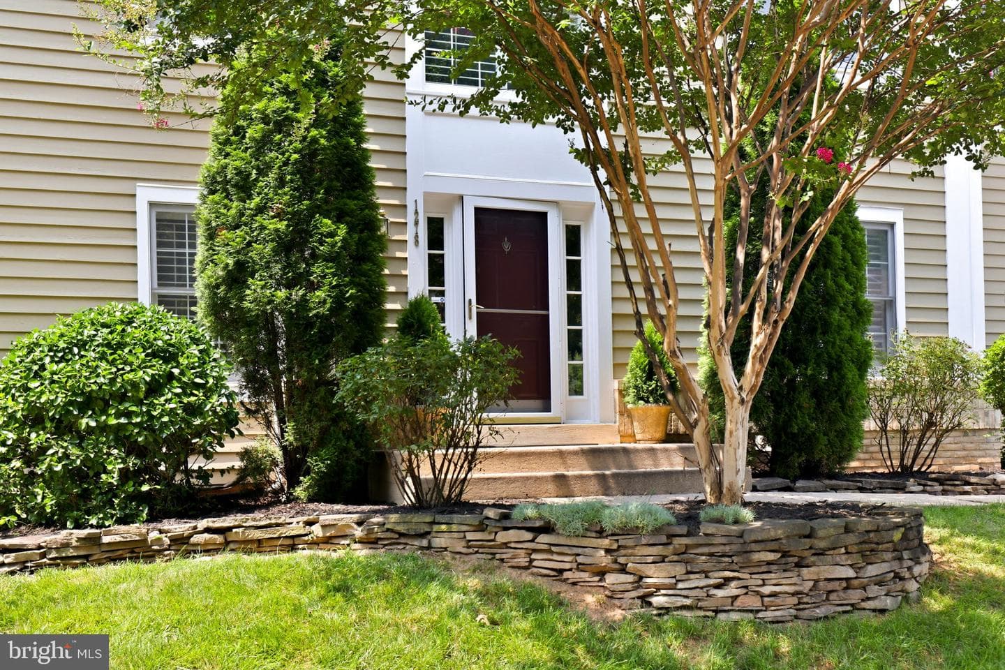 1278 Woodbrook Court photo 3