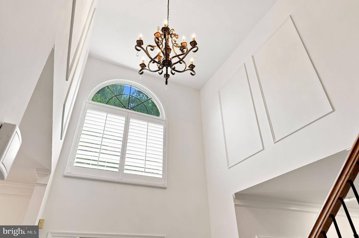 1278 Woodbrook Court photo 8