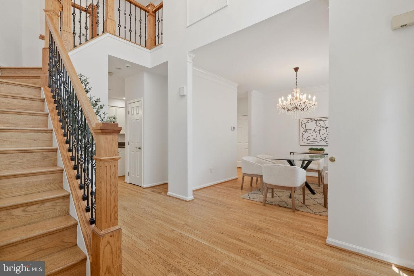 1278 Woodbrook Court photo 9