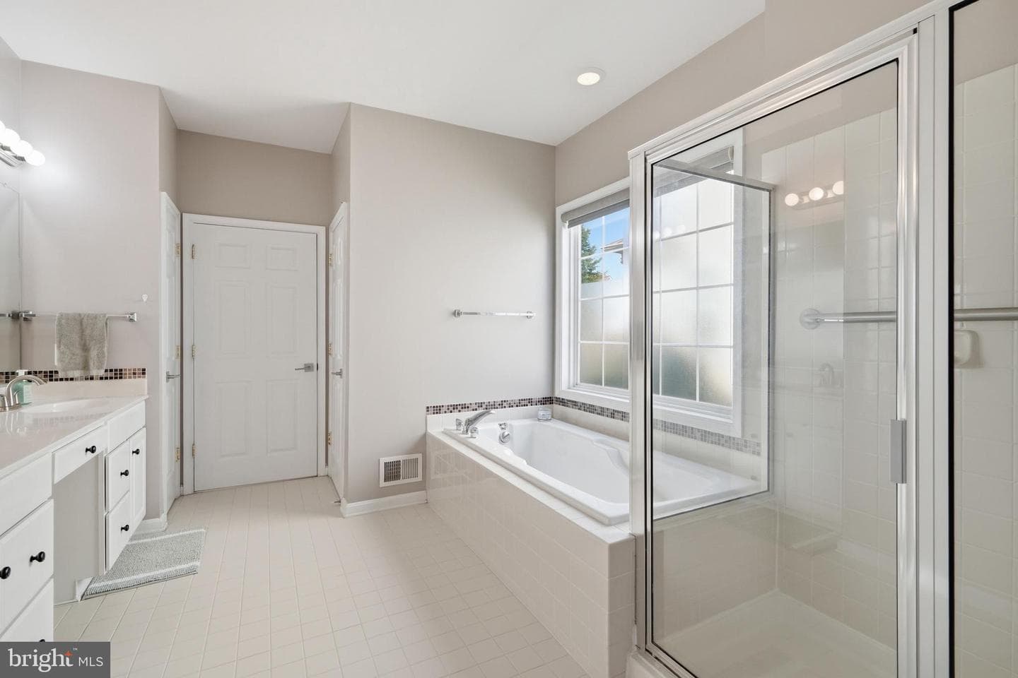 13507 Jeb Stuart Square photo 40