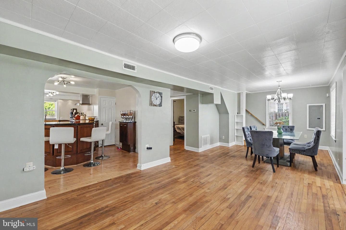 8608 Woodlawn Court photo 6