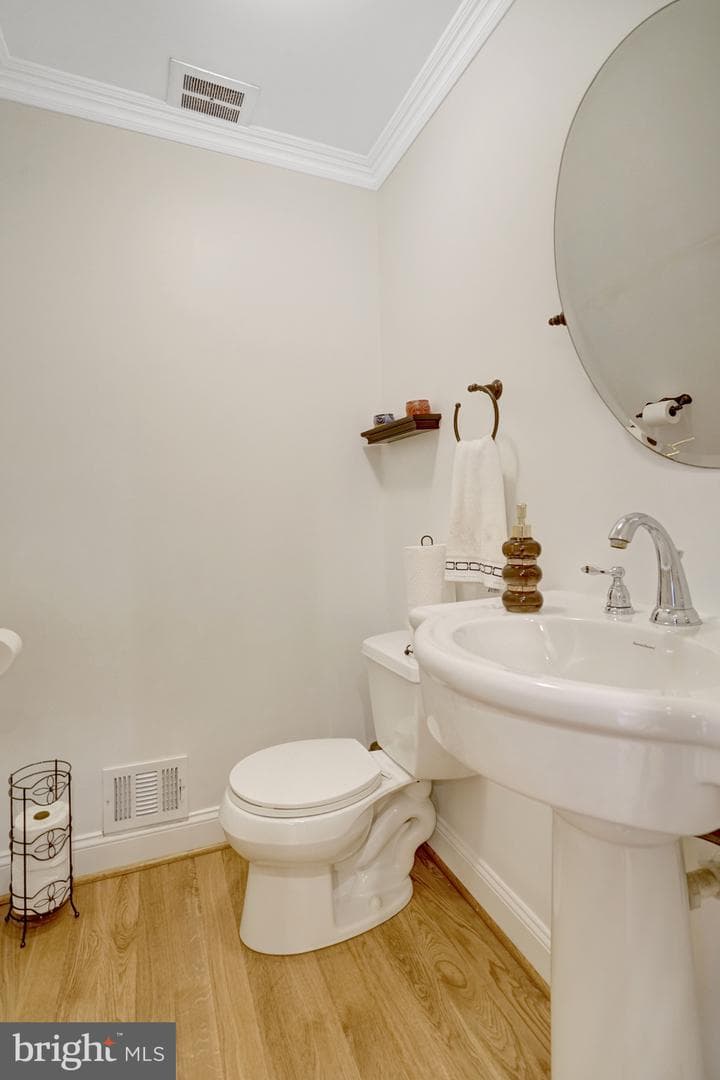 8304 Five Gates Road photo 23
