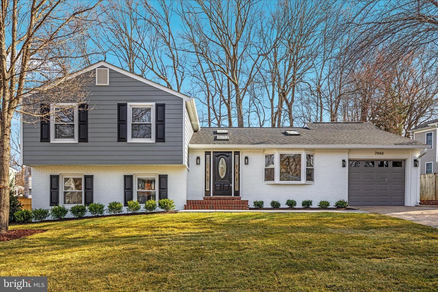 7944 Freehollow Drive, Falls Church