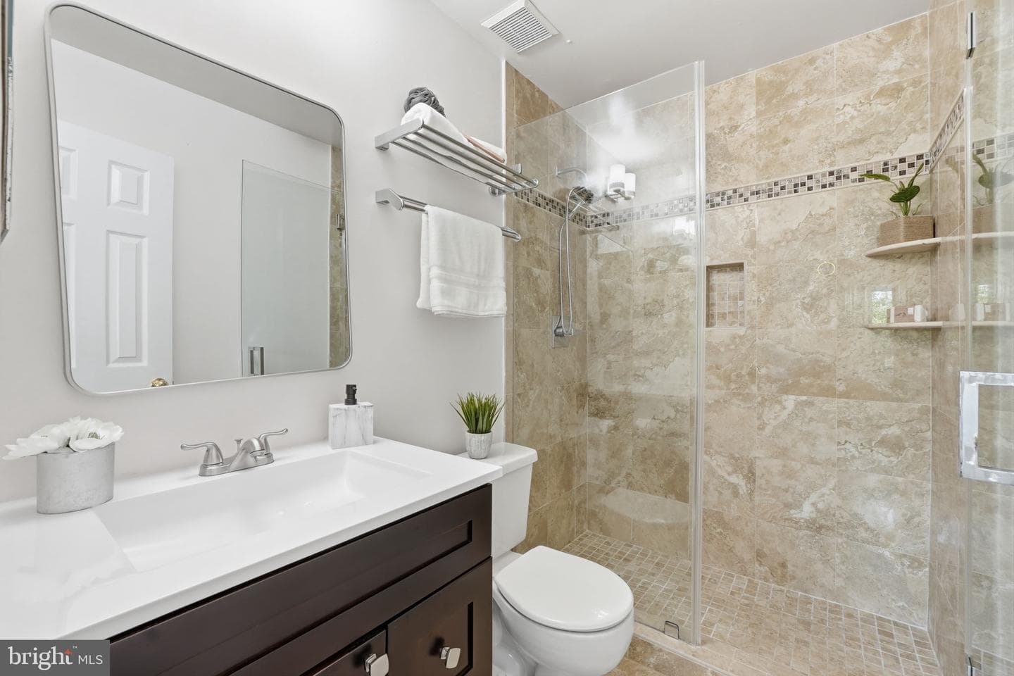 6052 Kestner Circle photo 18