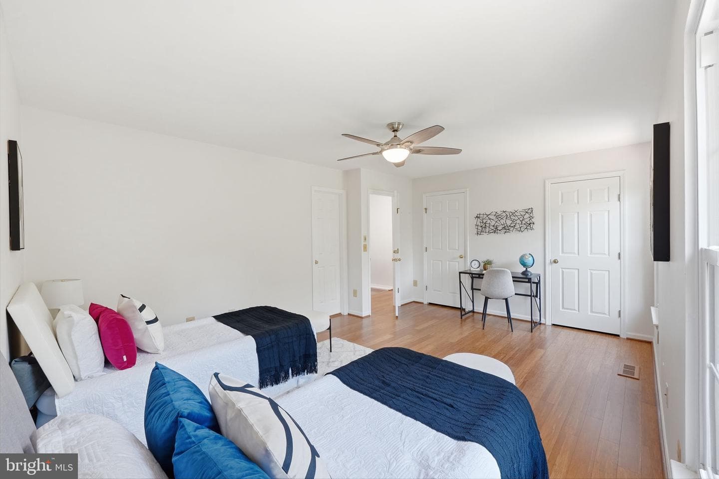 6052 Kestner Circle photo 20