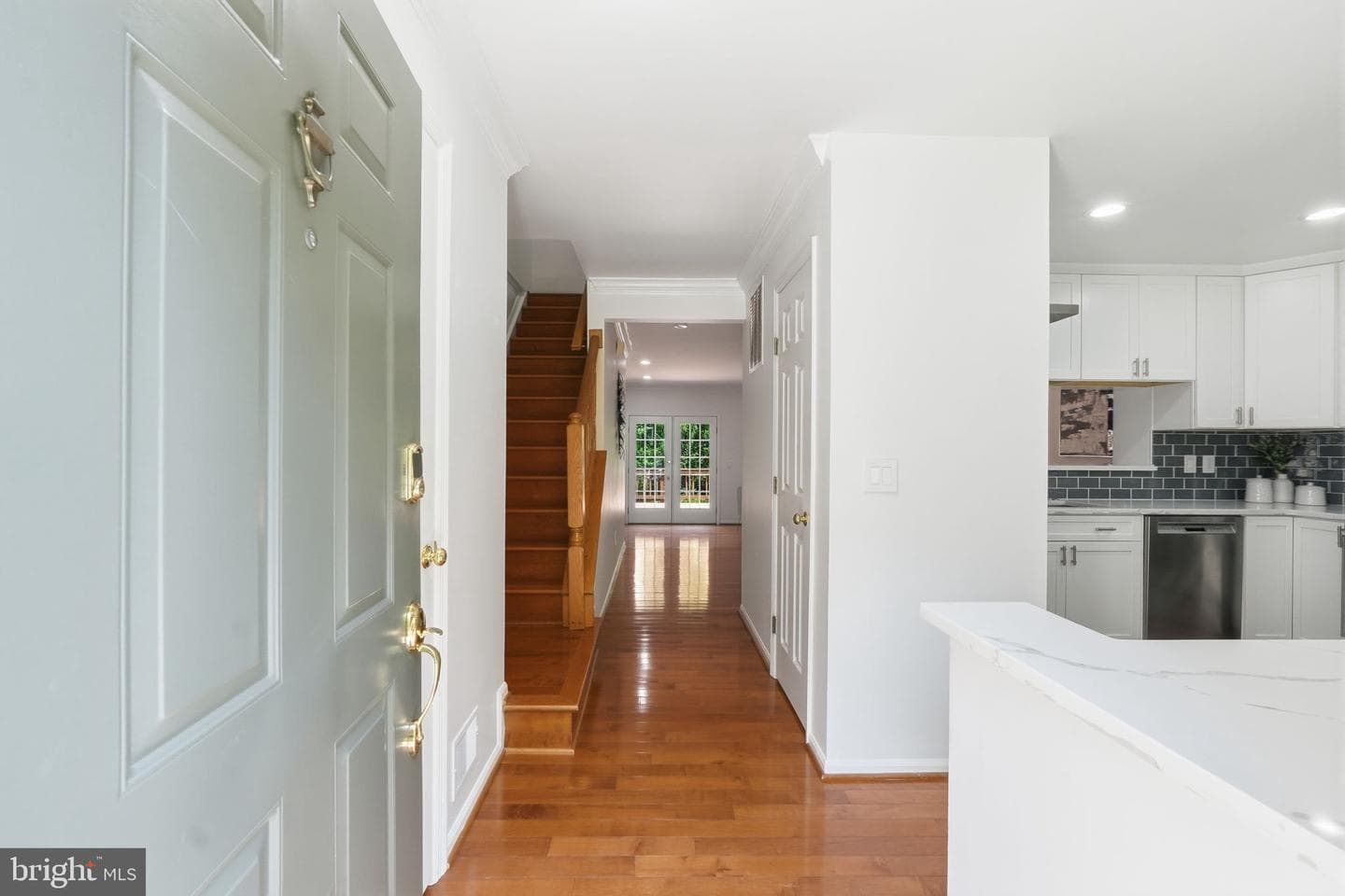 6052 Kestner Circle photo 3