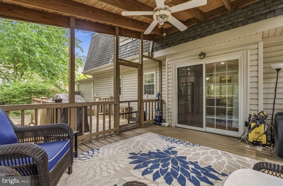 8853 Applecross Lane photo 32