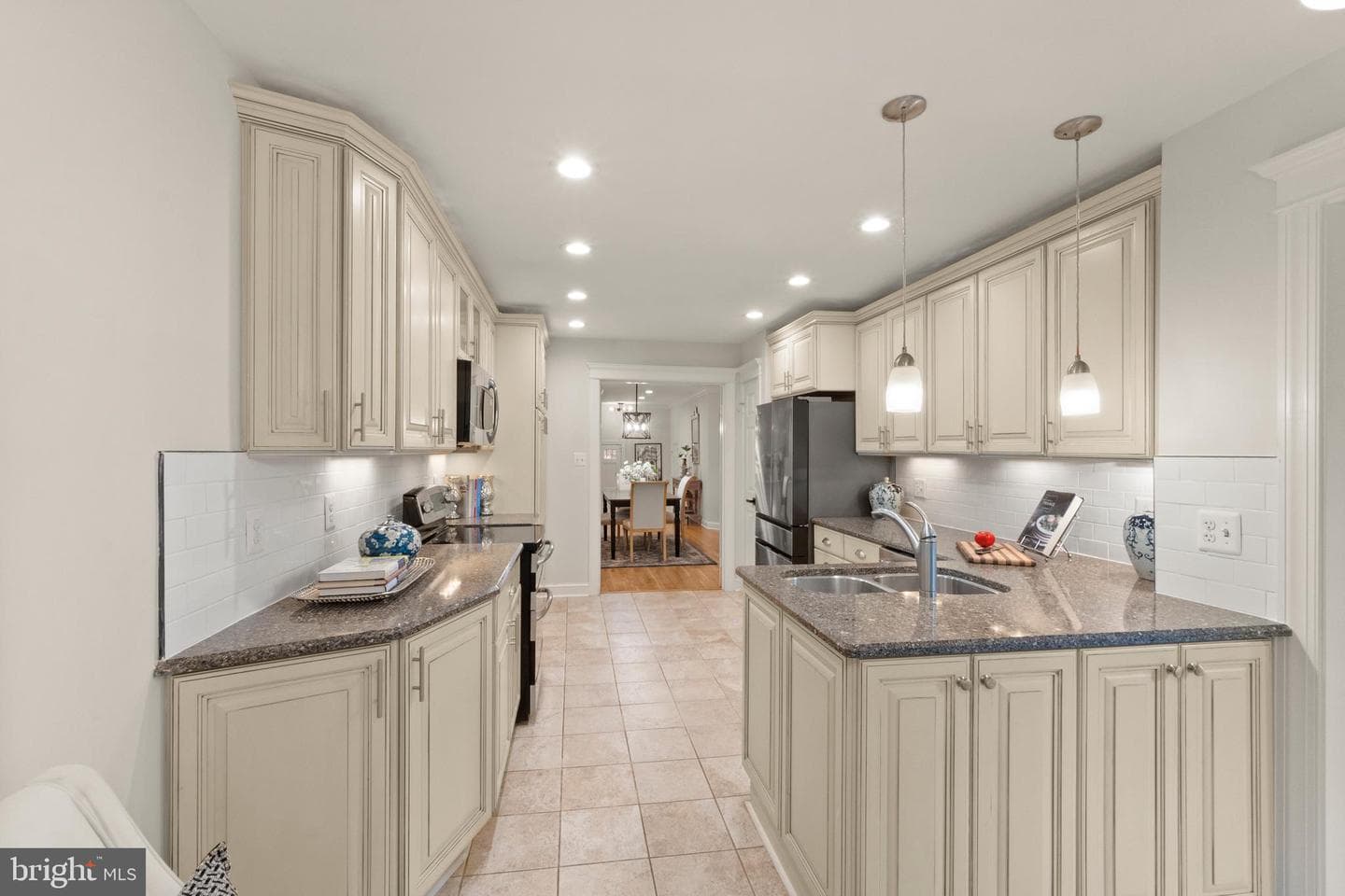 6312 Chaucer View Circle photo 9