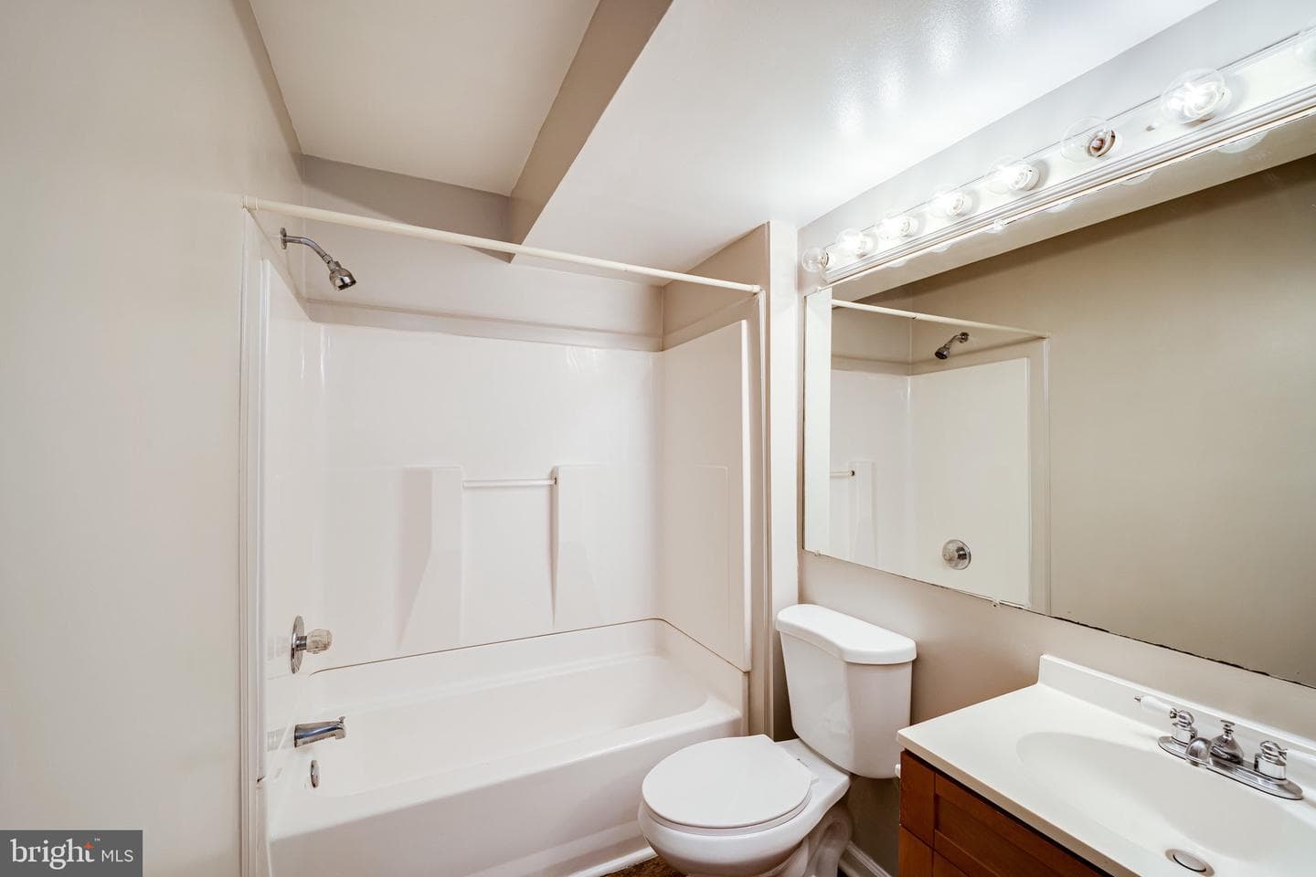 5703 Shadwell Court #23 photo 16