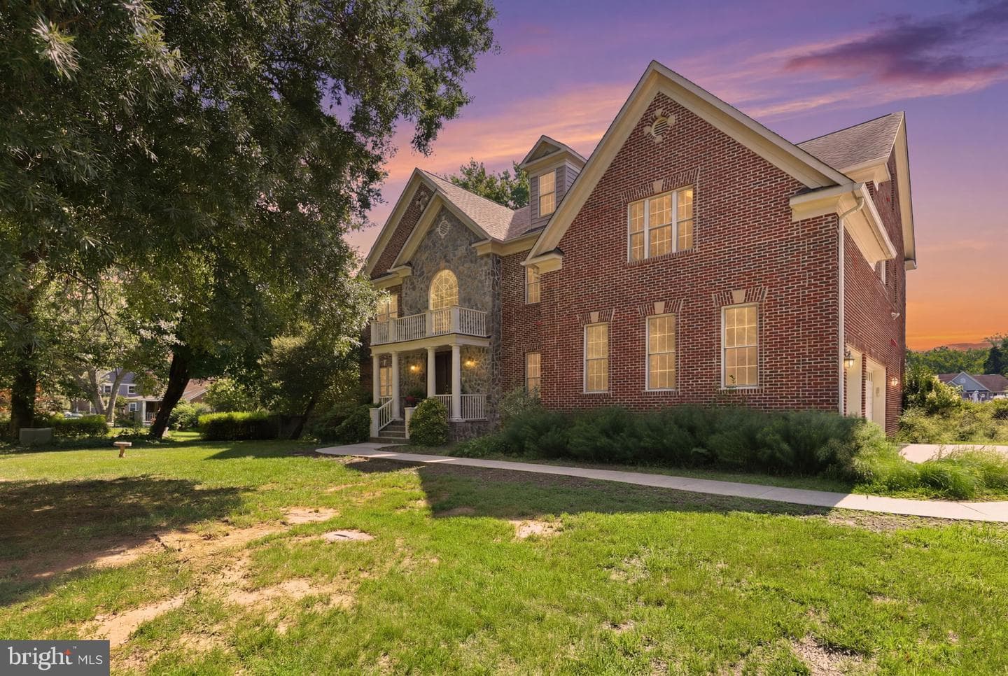 8813 Oak Leaf Drive, Alexandria