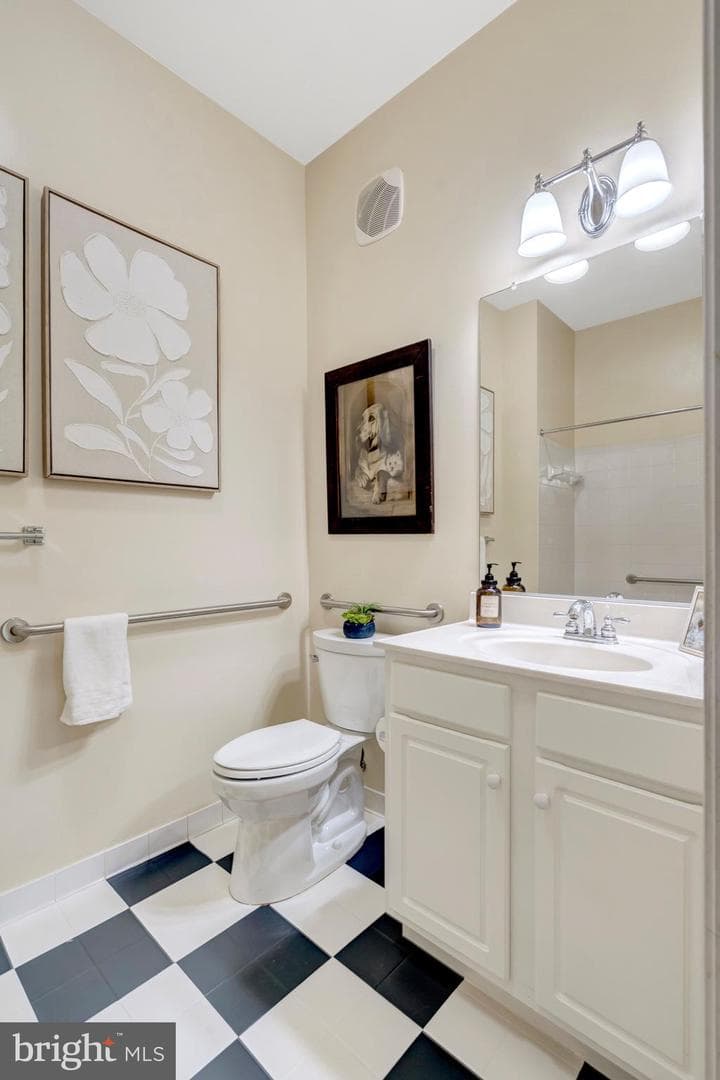7871 Rolling Woods Court #401 photo 24