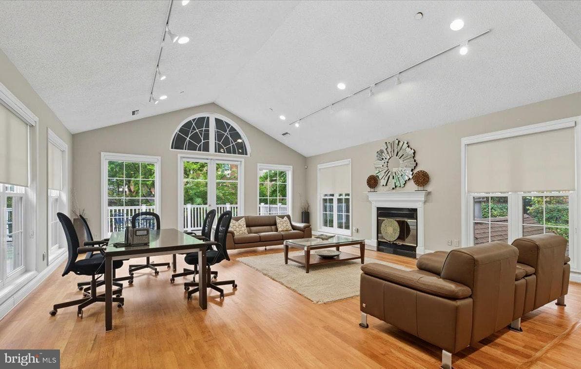 1515 Lincoln Way #203b photo 21