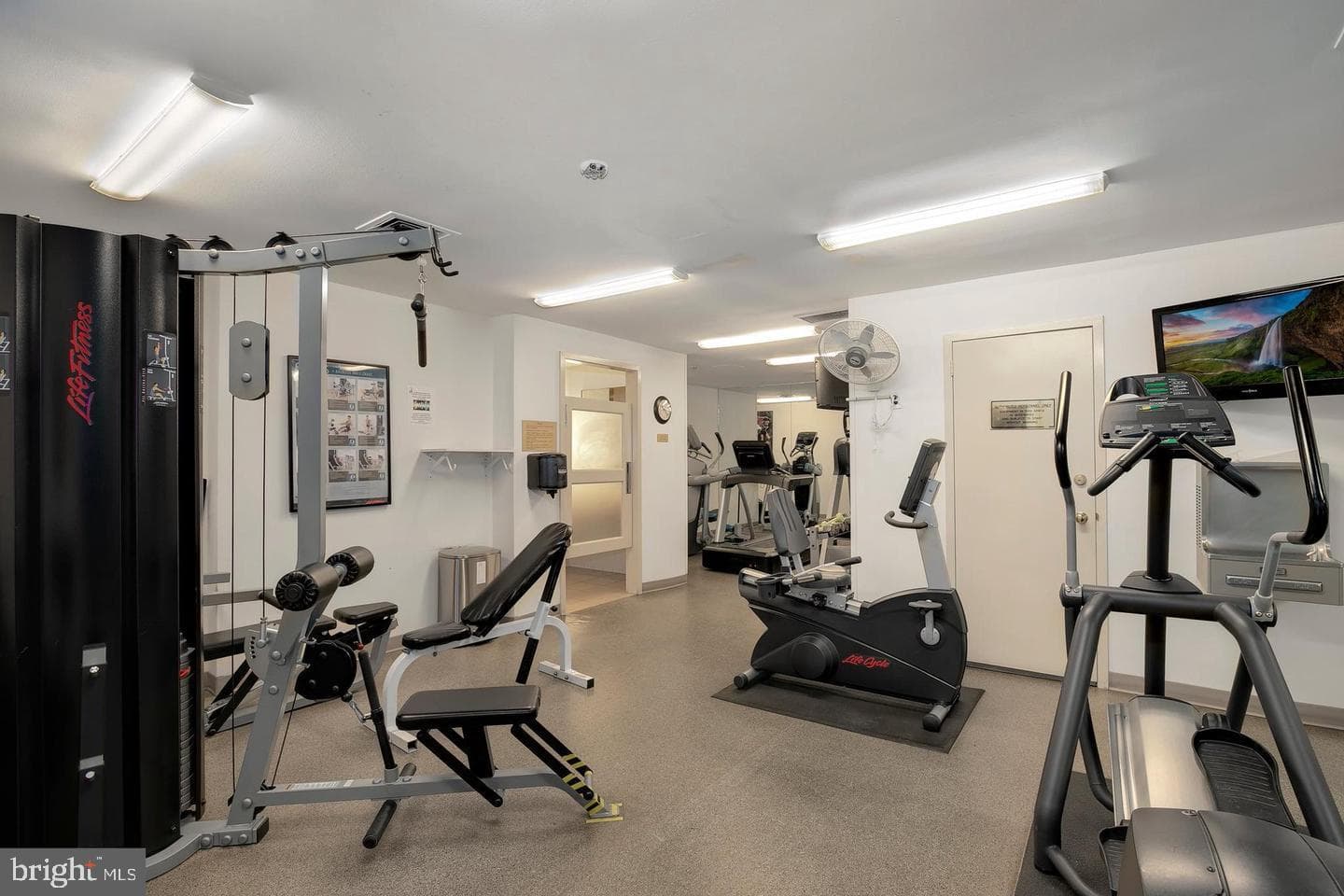 3701 S George Mason Drive #1606n photo 11