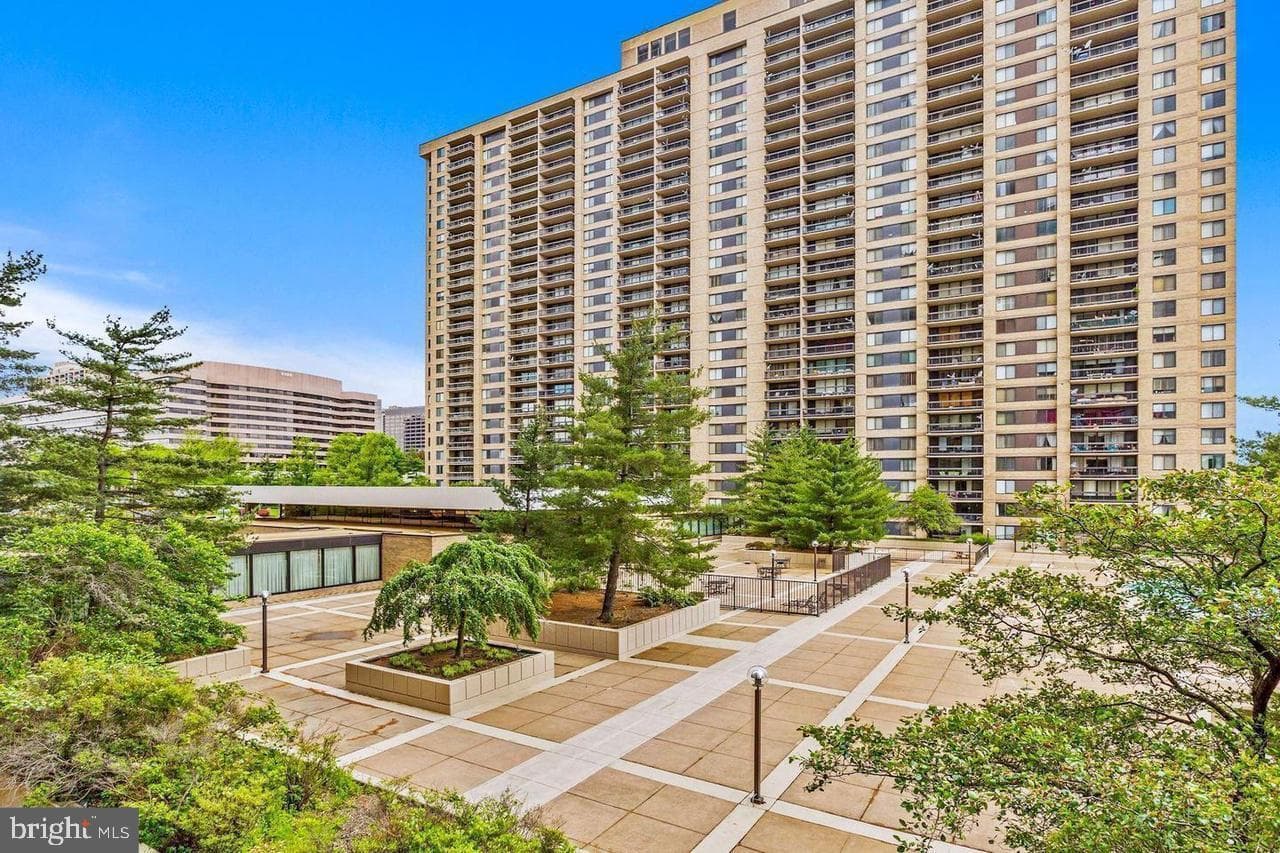 3701 S George Mason Drive #1606n photo 17