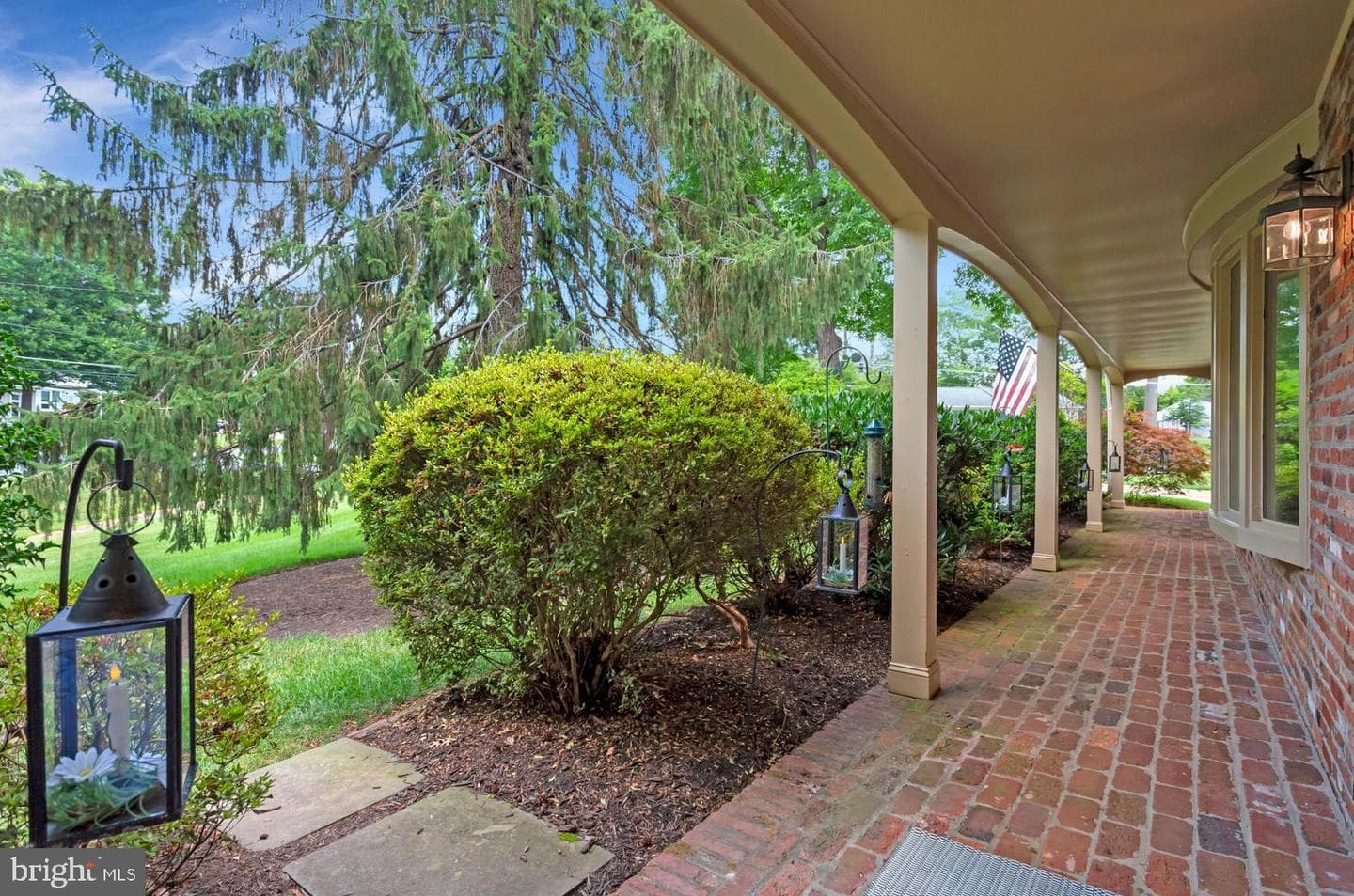 4401 Dolphin Ln, Alexandria