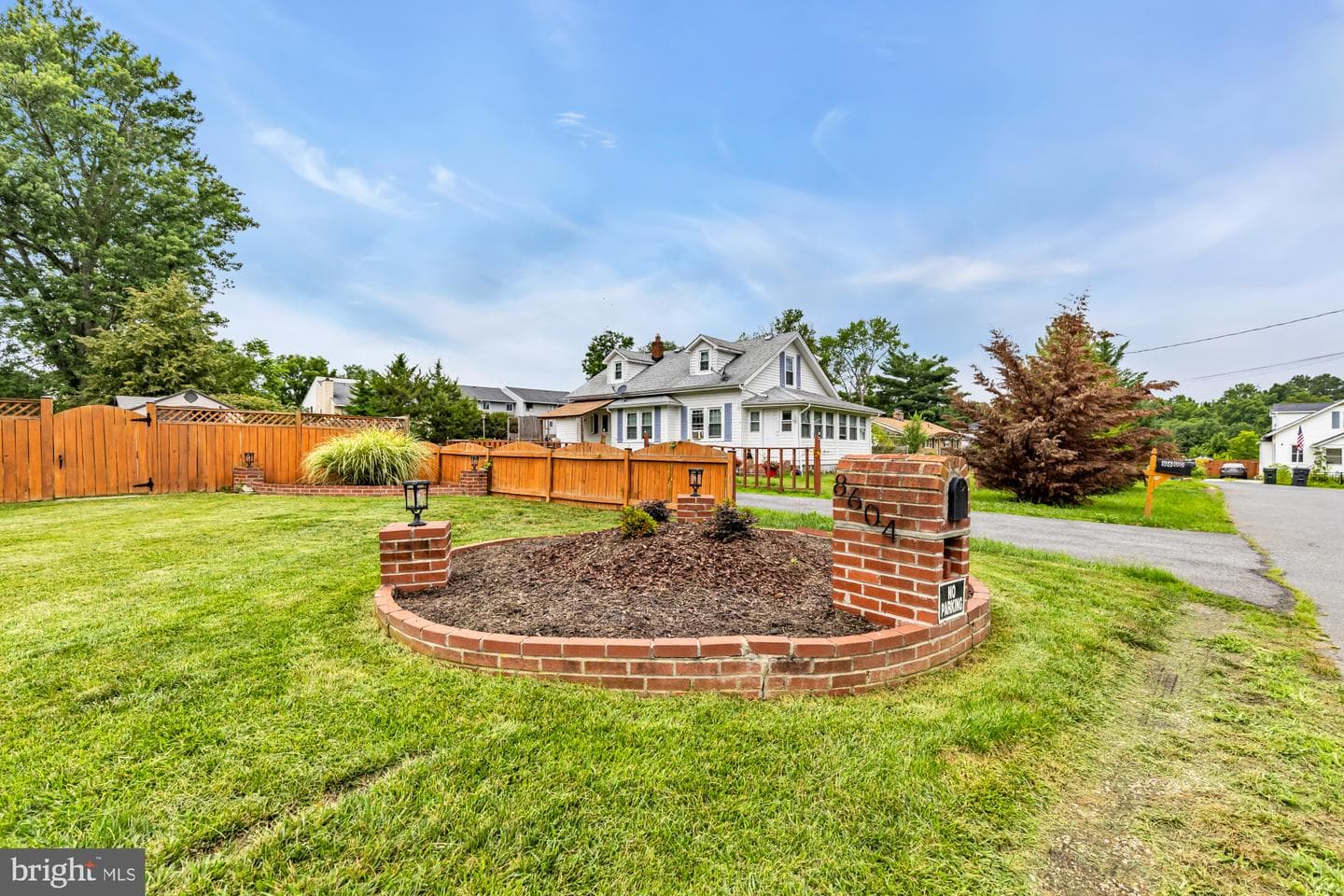 8604 Woodlawn Court photo 38