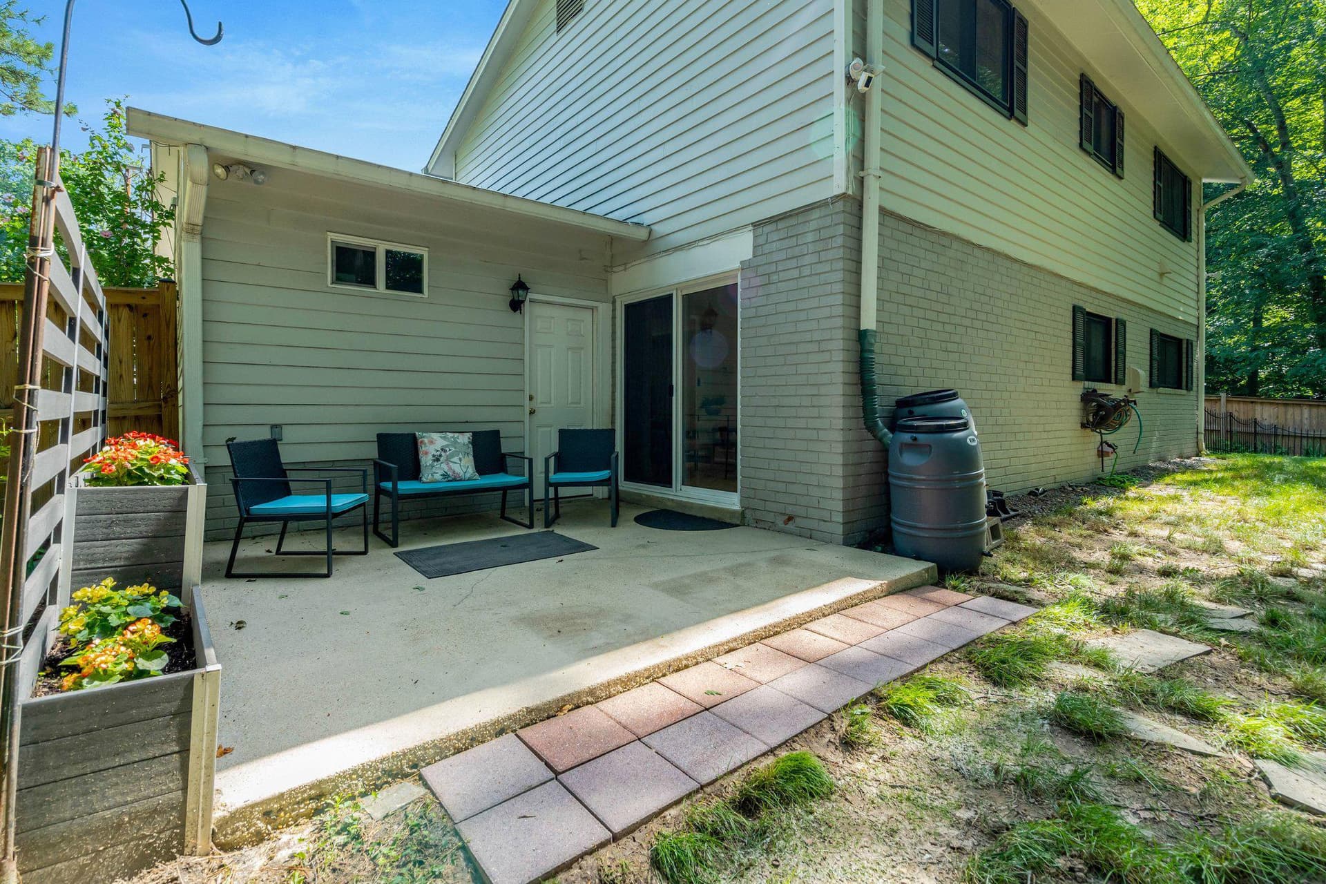 8213 Springfield Village Drive photo 20