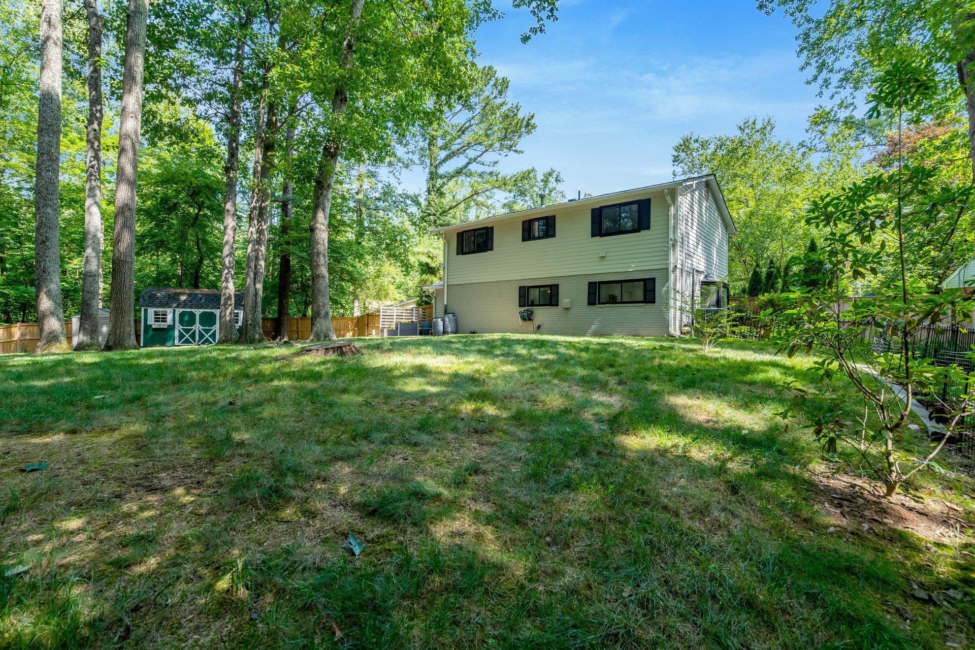 8213 Springfield Village Drive photo 23