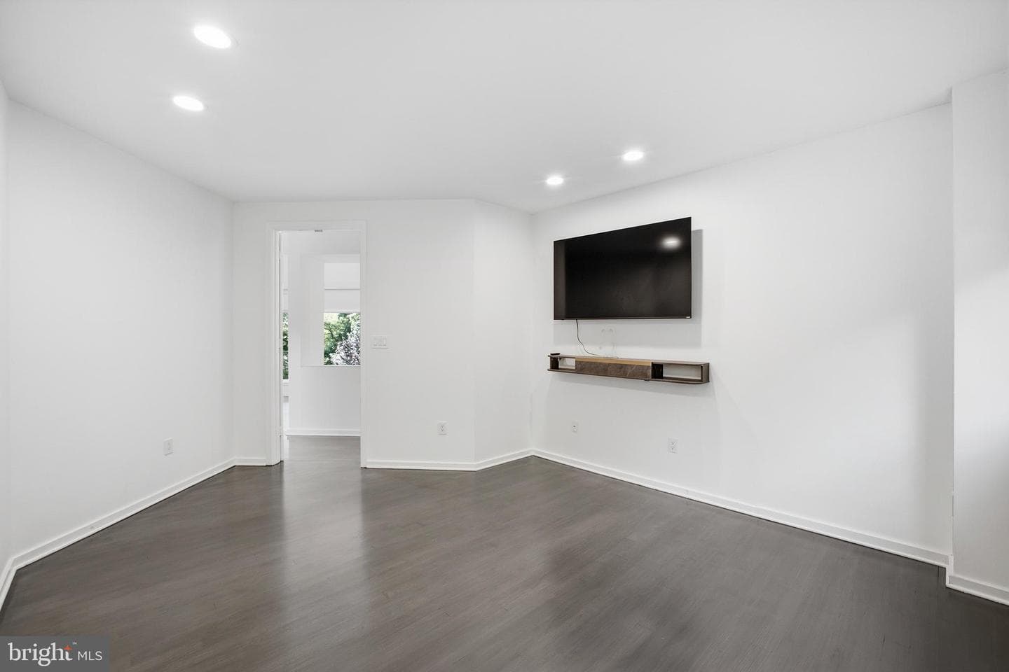 7545 Potomac Fall Road photo 17