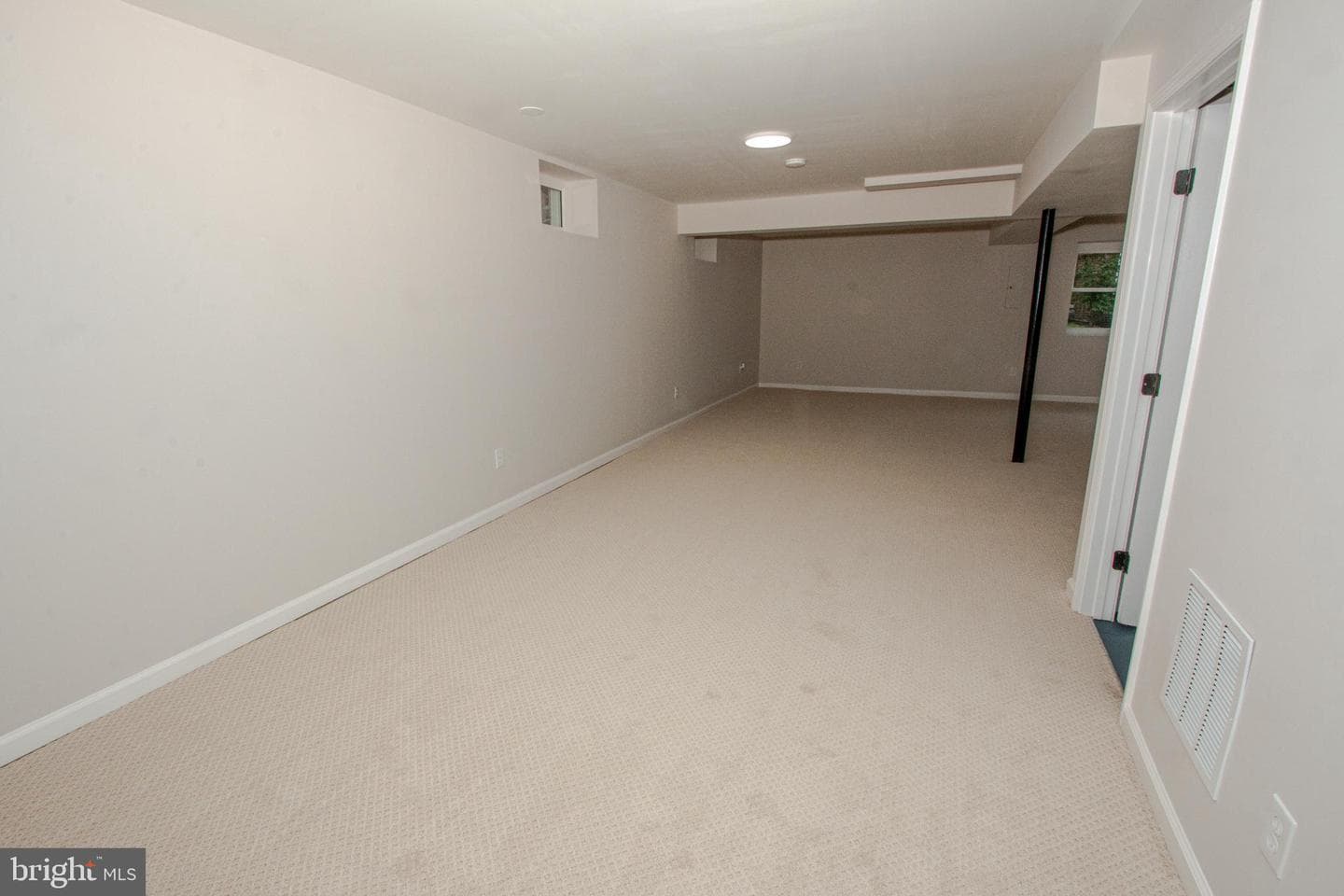 6203 Telegraph Road photo 22