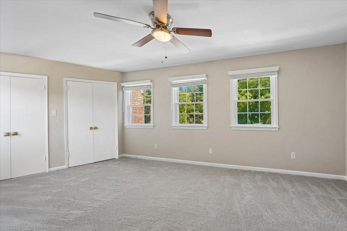 3058 Covington Street photo 13